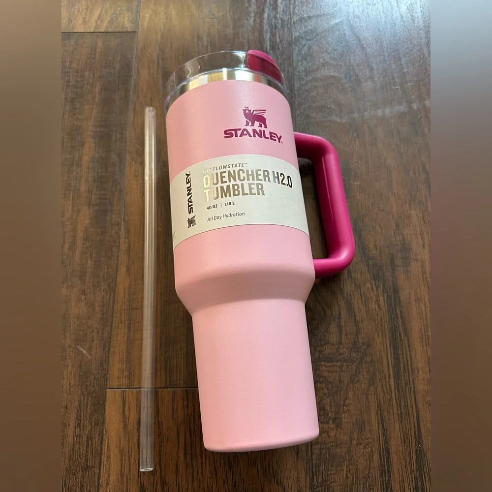 Stanley Quencher H2.0 FlowState 40 oz Tumbler – Flamingo Pink - Picture 9 of 13